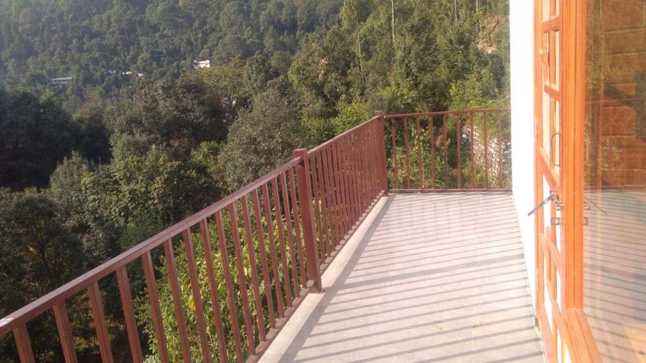 Homestay The Wooden Umbrella Near Kaichi Dhaam Bhimtal